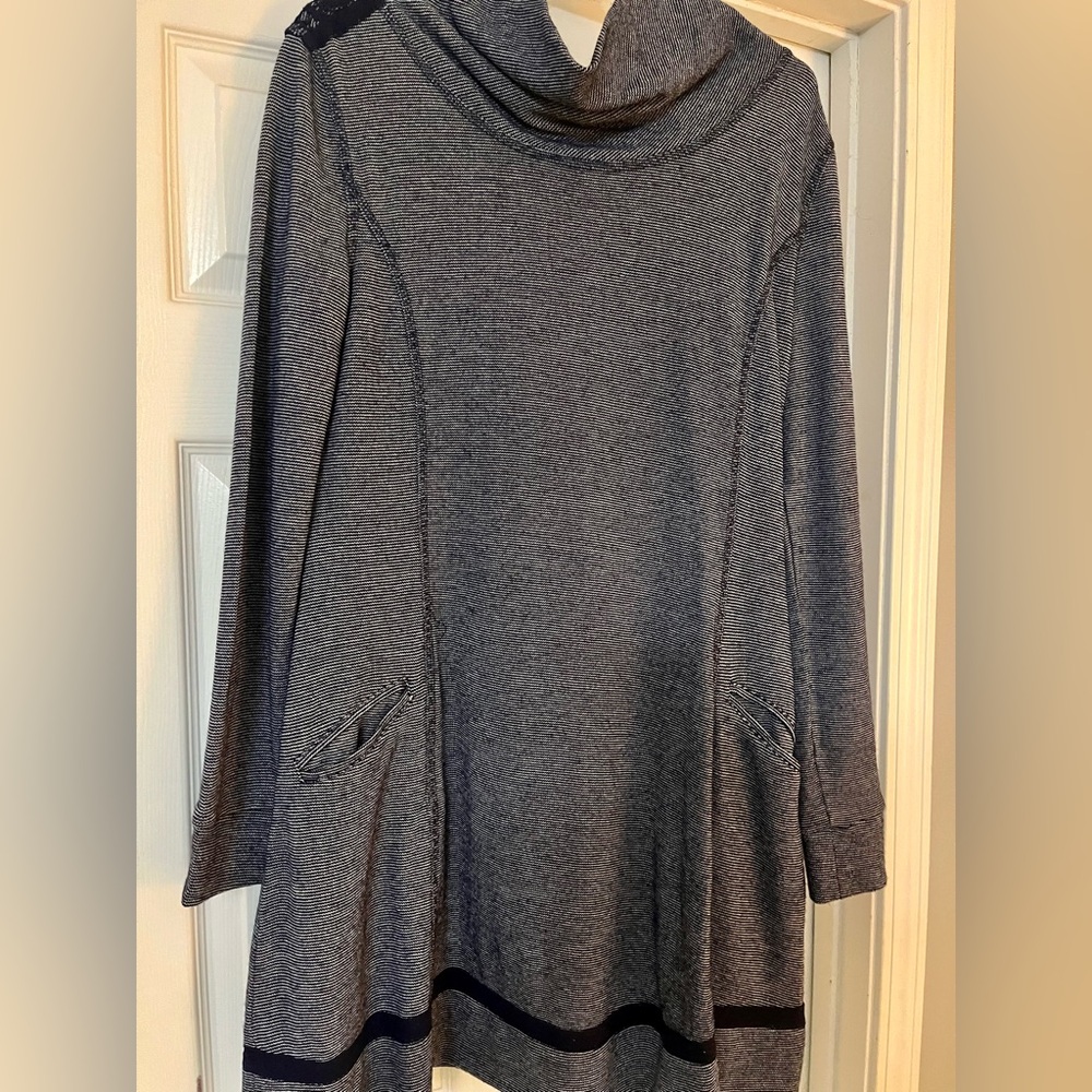 Paper Crane sweater material dress. Blue with design on back. Size large.